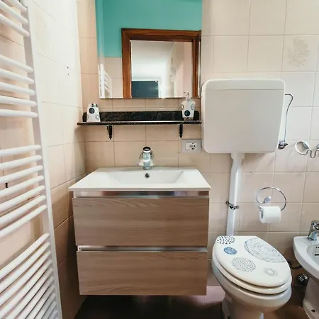 Apartment Al Borgo Sweet - Lakeside Leisure & Business *